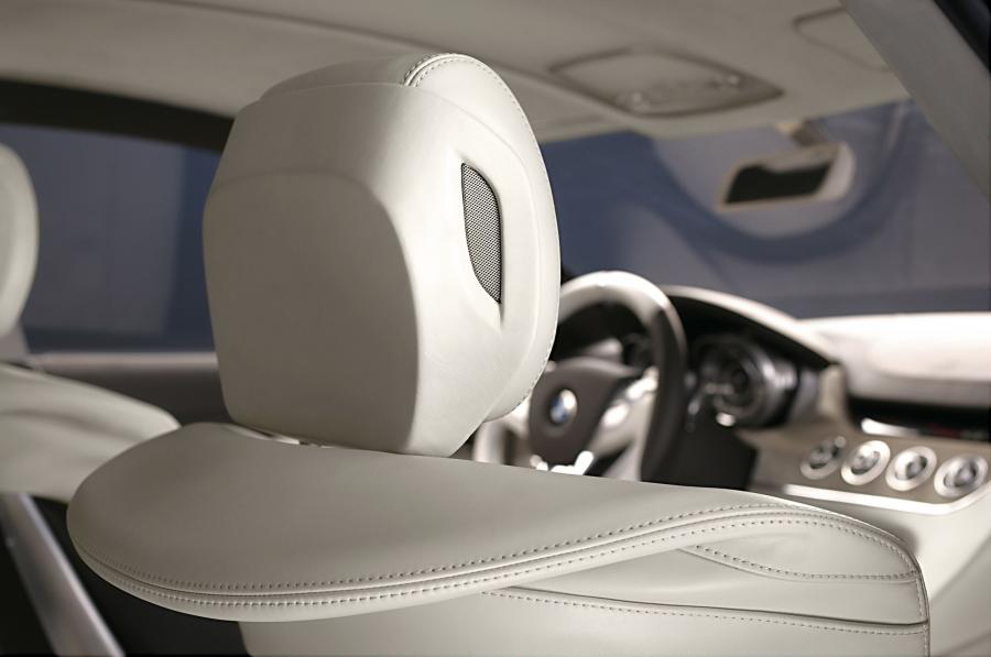 Детали интерьера BMW CS Concept 2007 года  (фото 24 из 66)